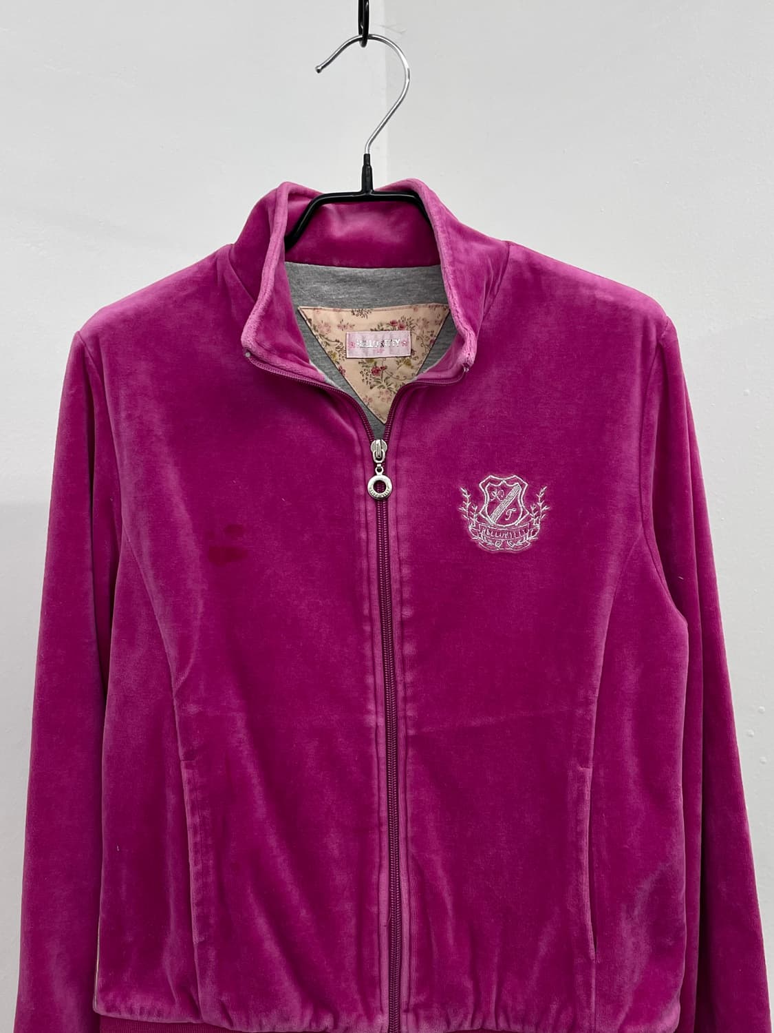 헬로키티 핑크 갸루 벨벳 트레이닝 셋업💕 상품이미지3