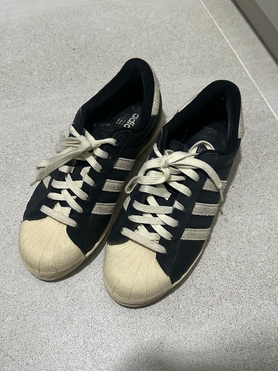 아디다스 빈티지 슈퍼스타 82 - 블랙:크림 상품이미지1