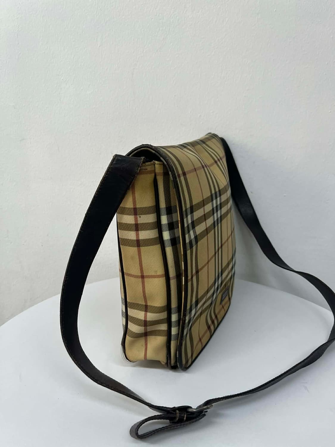 버버리 노바체크 플랩 메신저 크로스 숄더백 상품이미지3