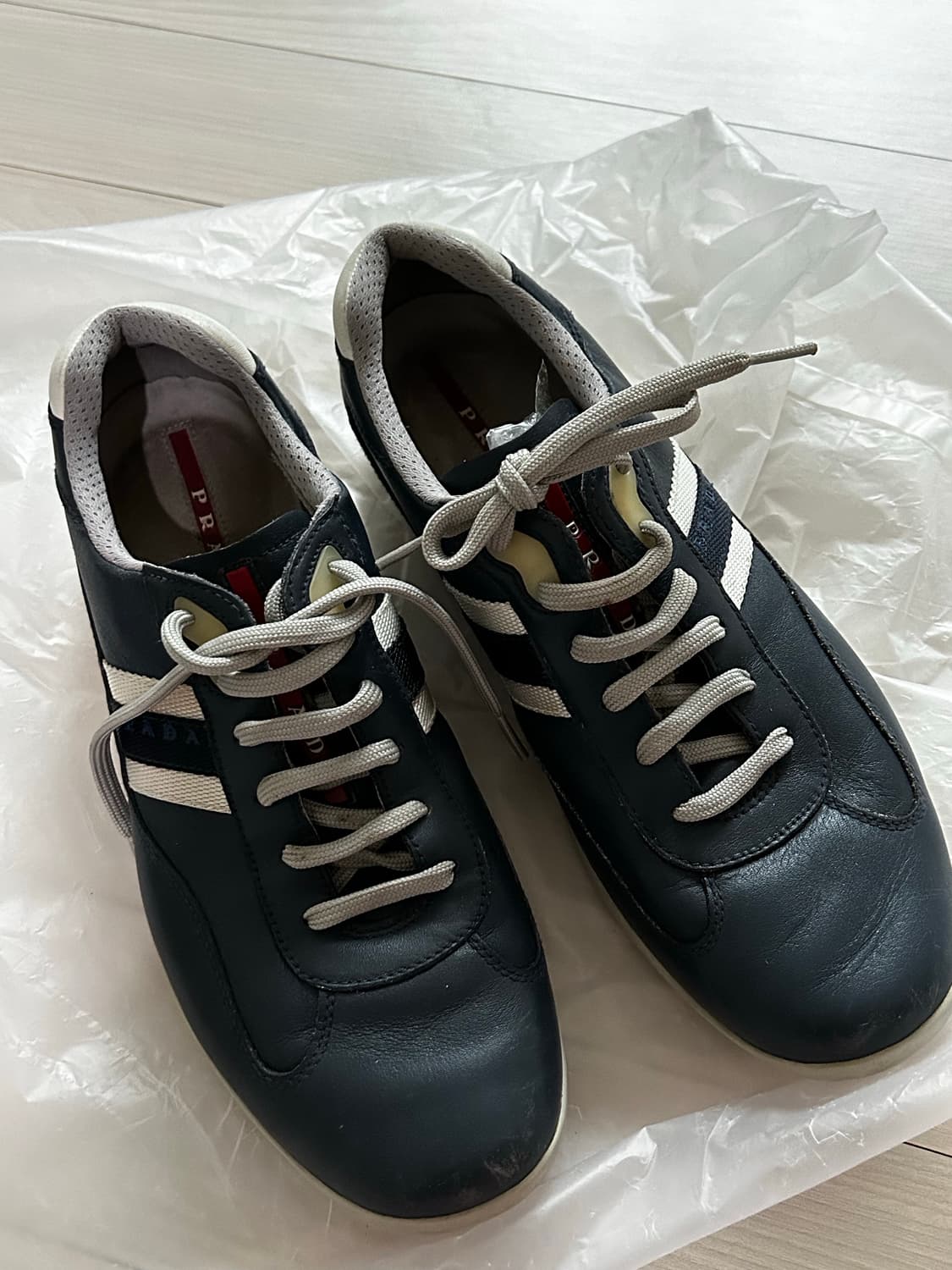 프라다 스니커즈 상품이미지4