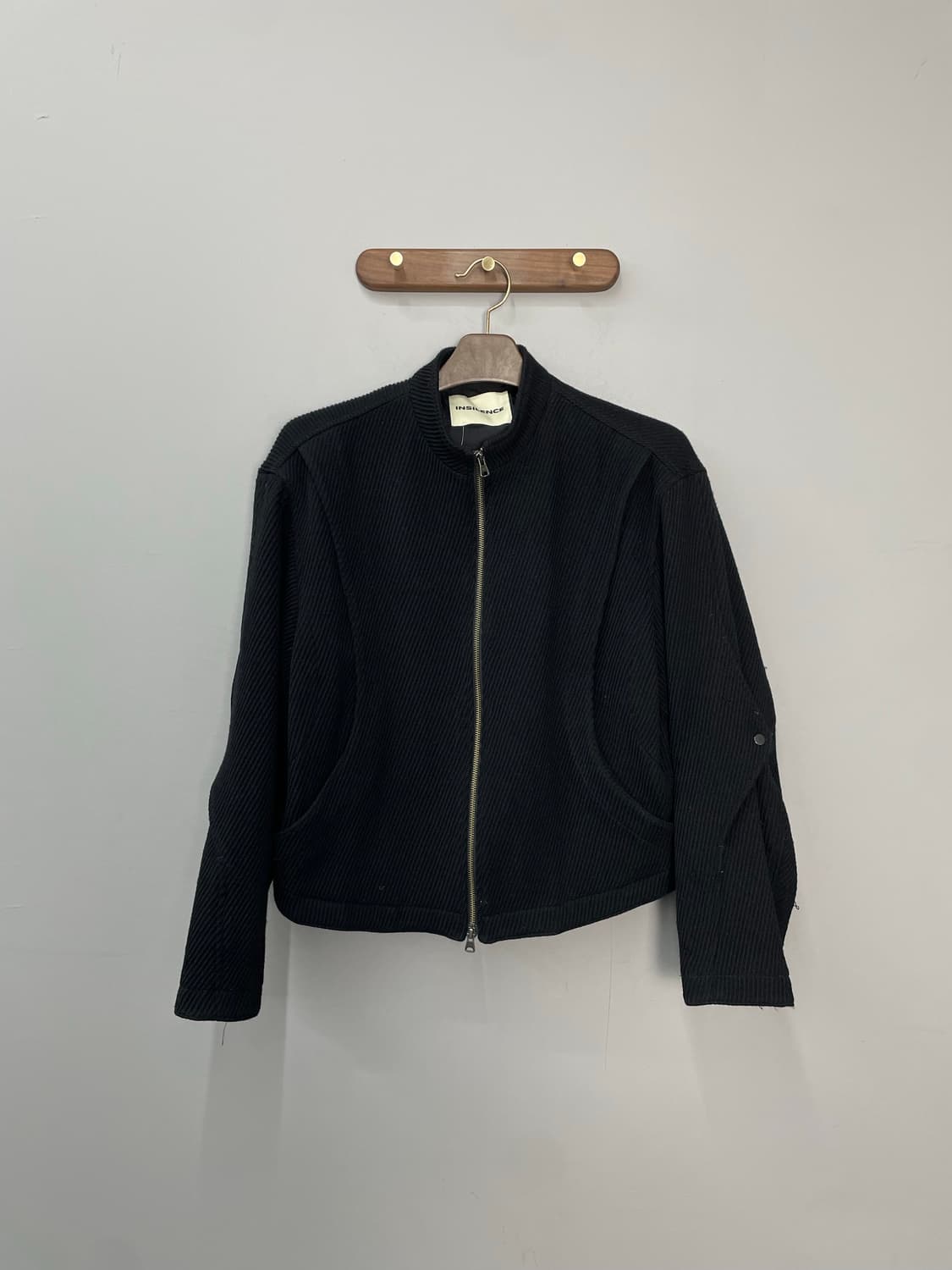 인사일런스 블랙 시메트리 폴딩 자켓 H1564 상품이미지2