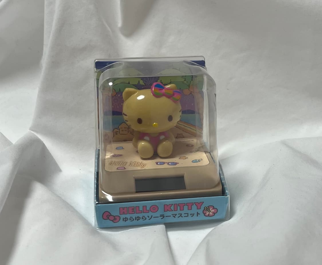 태양열 태닝 키티 고개 흔들흔들 산리오 키티 갸루 유라유라솔라 피규어 상품이미지1