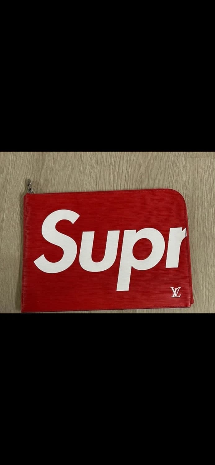 루이비통 슈프림 클러치 레드 상품이미지1