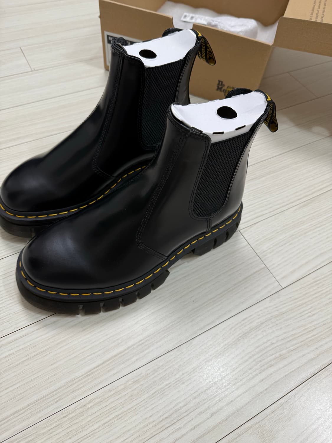 닥터마틴 리카드첼시부츠250 새상품 상품이미지1