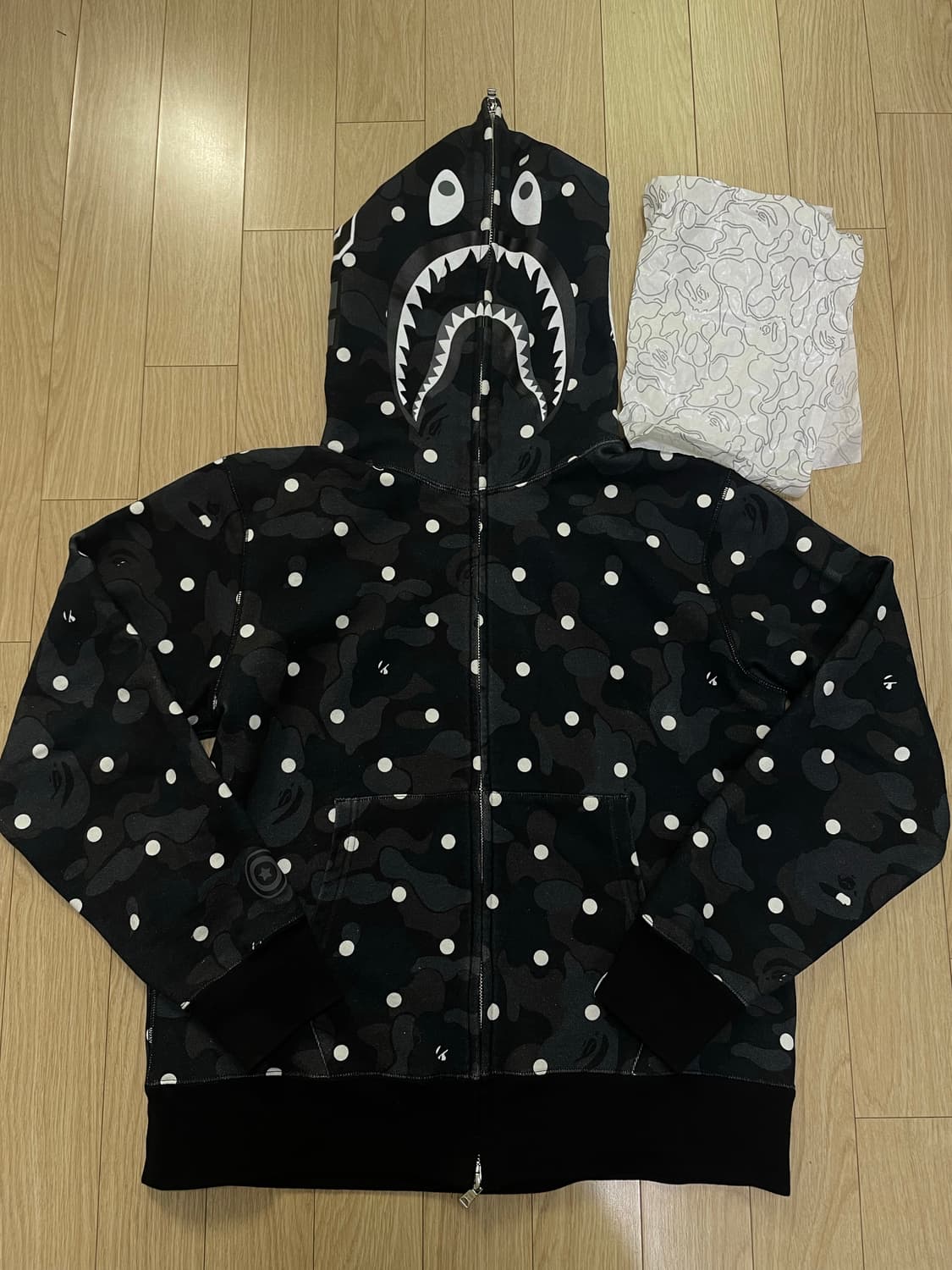 베이프 25aw 닷 샤크 후드 L 상품이미지1