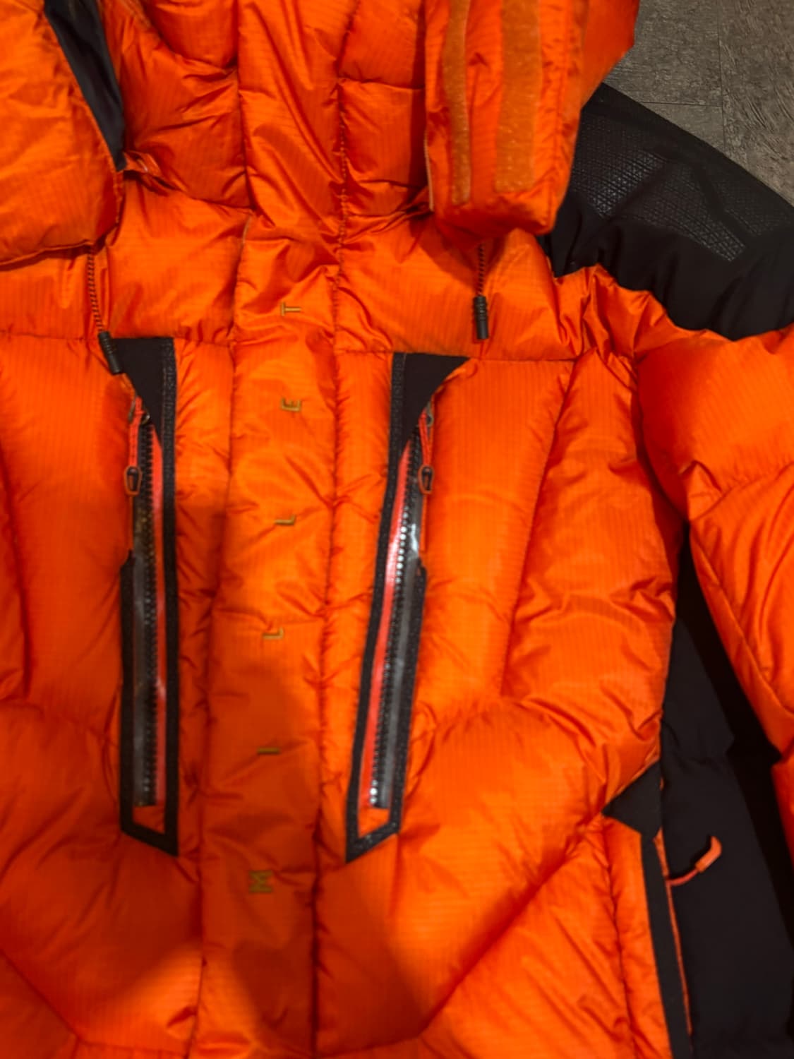 밀레 구스다운 패딩 100사이즈 상품이미지5