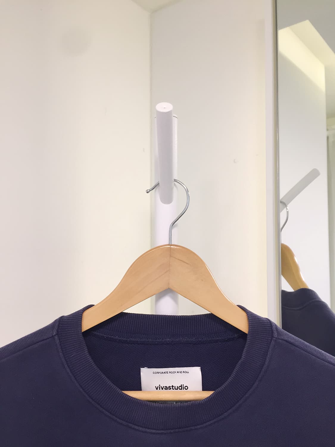 Unisex Viva Studio Sweatshirt 100 상품이미지4
