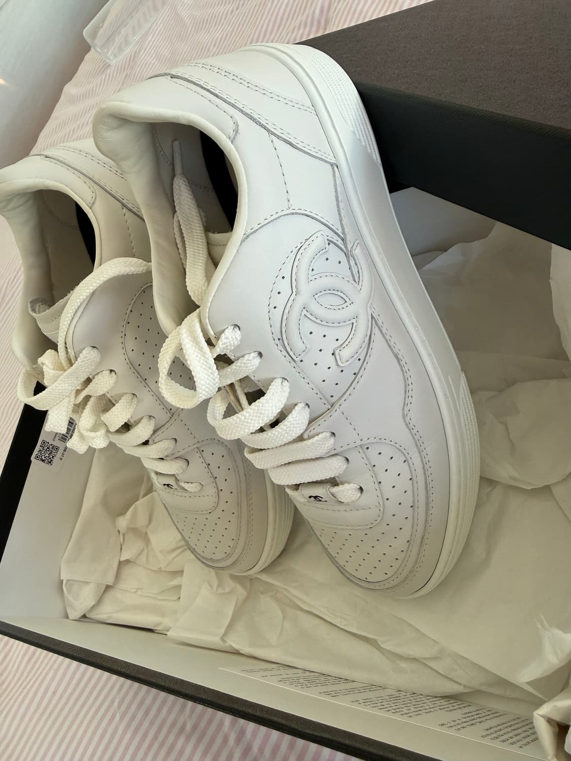 샤넬포스 카프스킨 스니커즈 EU 37.5 화이트 상품이미지3