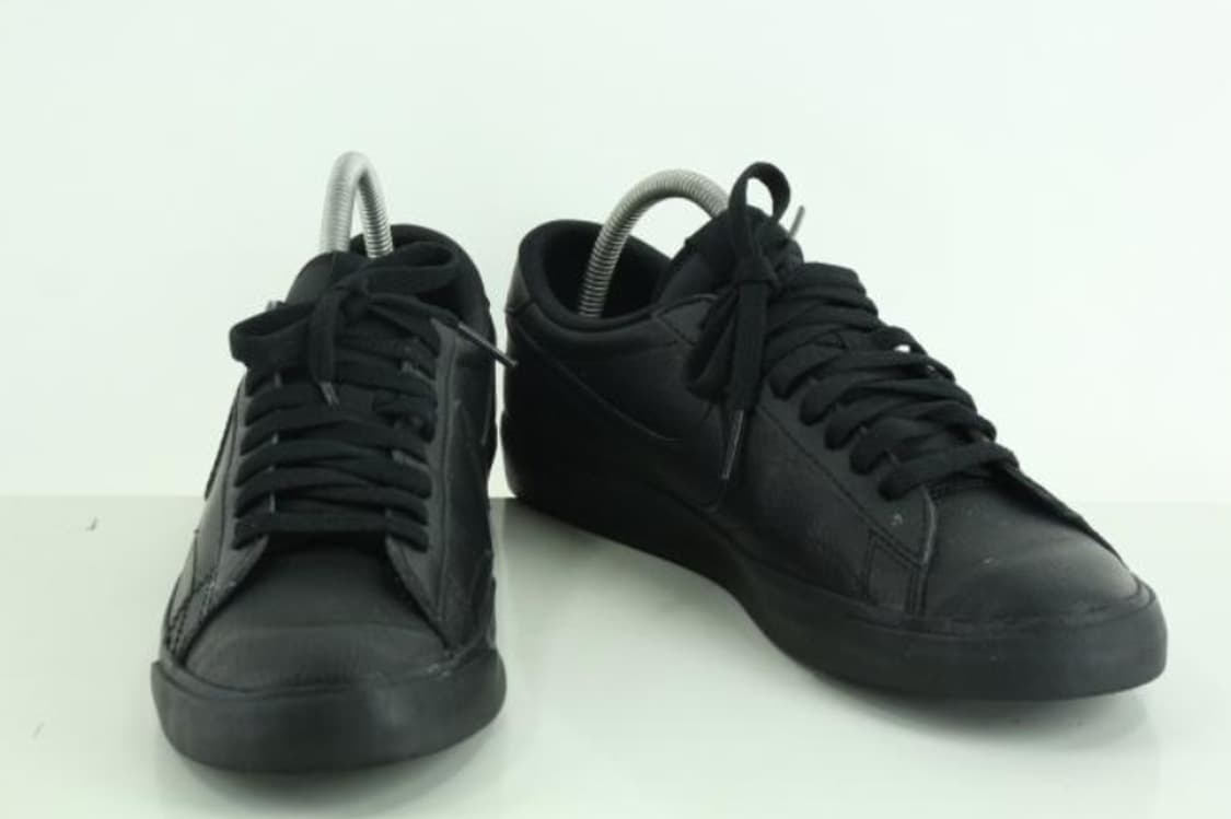NIKE 스니커즈 상품이미지1