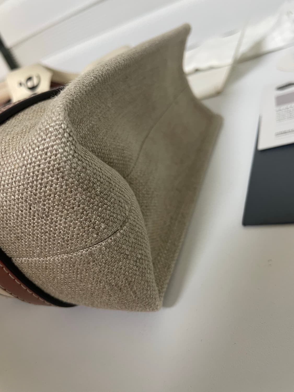 끌로에 우디백 스몰 스트랩 토트백 상품이미지3