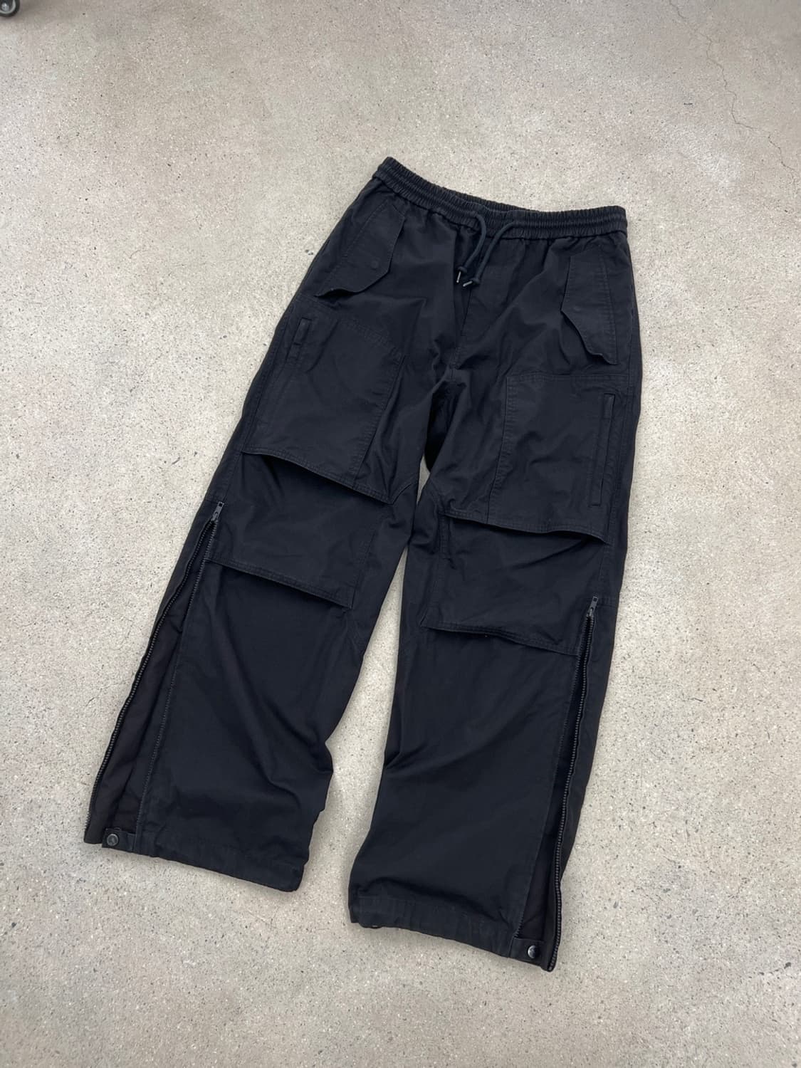 준지 23FW 드로스트링 트랙 팬츠 상품이미지1