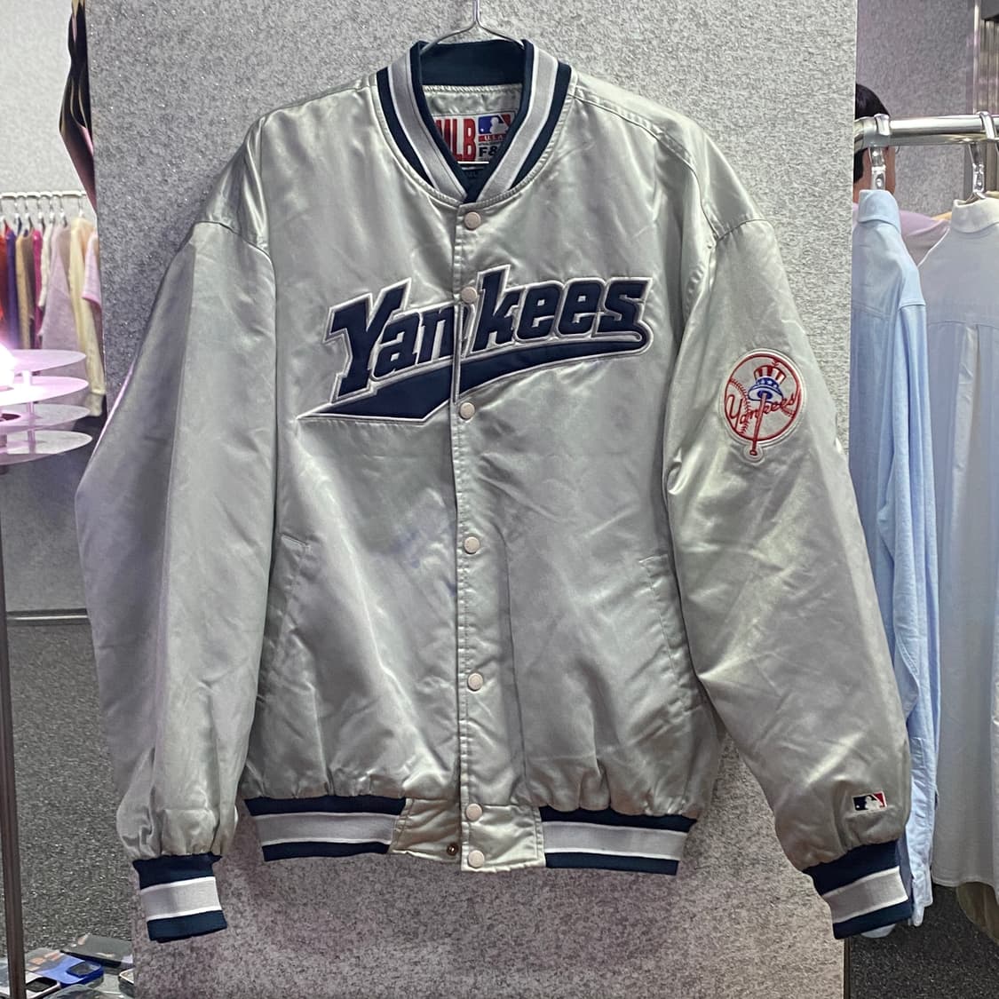 MLB 양키스 실버 새틴 바시티 자켓 B2822 상품이미지2