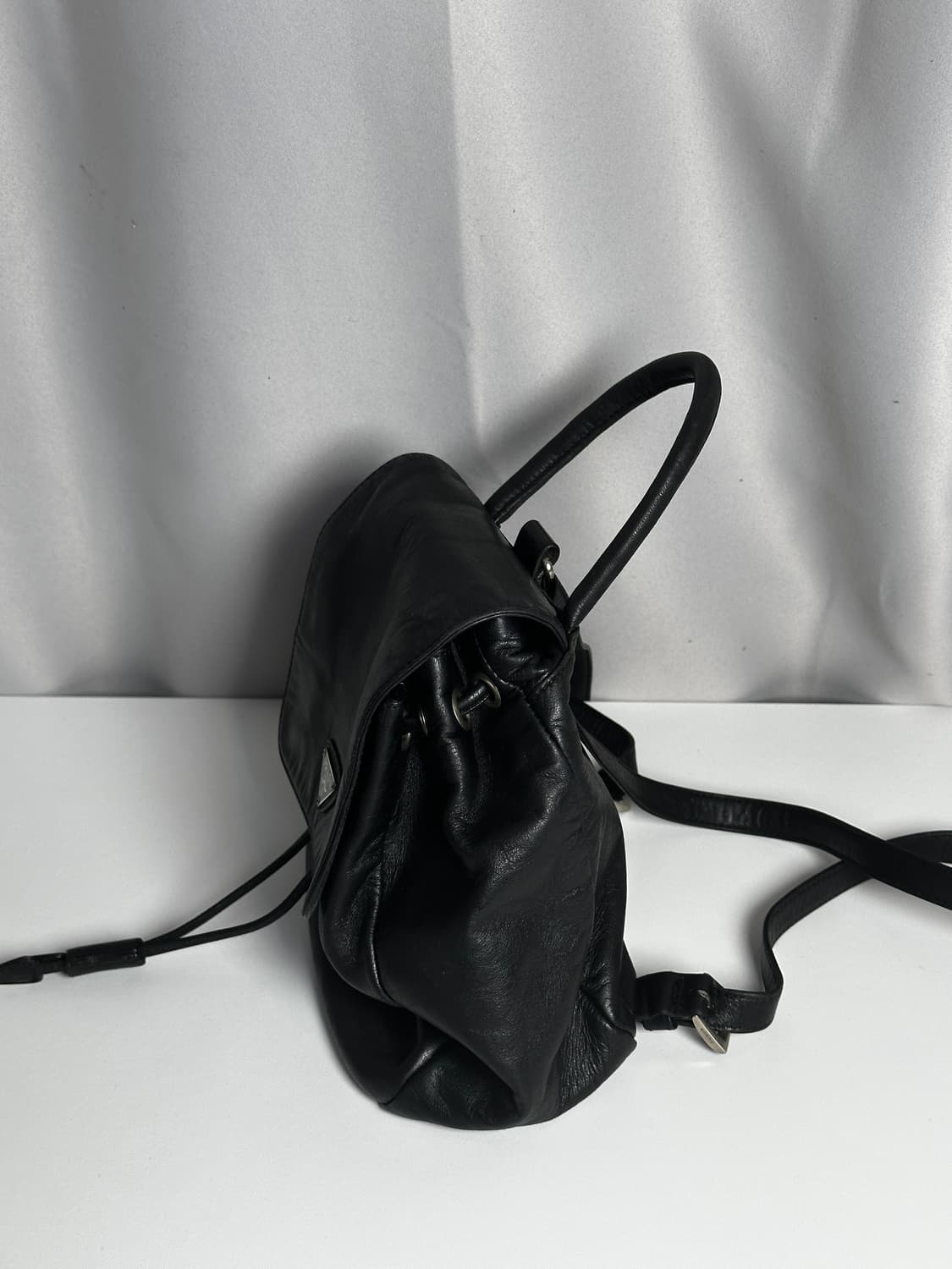 프라다 빈티지 블랙 램스킨 미니 백팩 상품이미지6