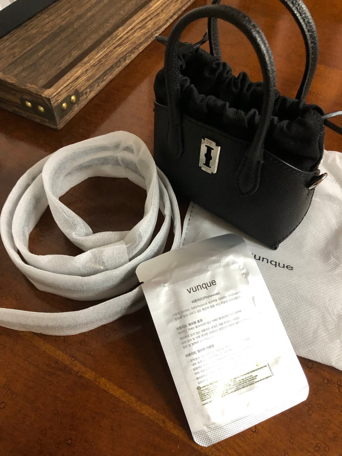 분크 vunque 토크 헐밋 미니 크로스 백 블랙 상품이미지6