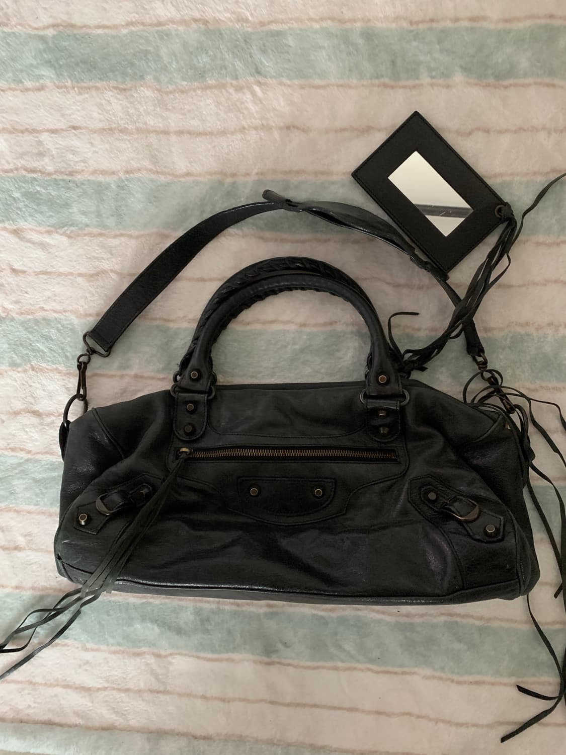 발렌시아가 모터백 트위기 블랙 정품 상품이미지3