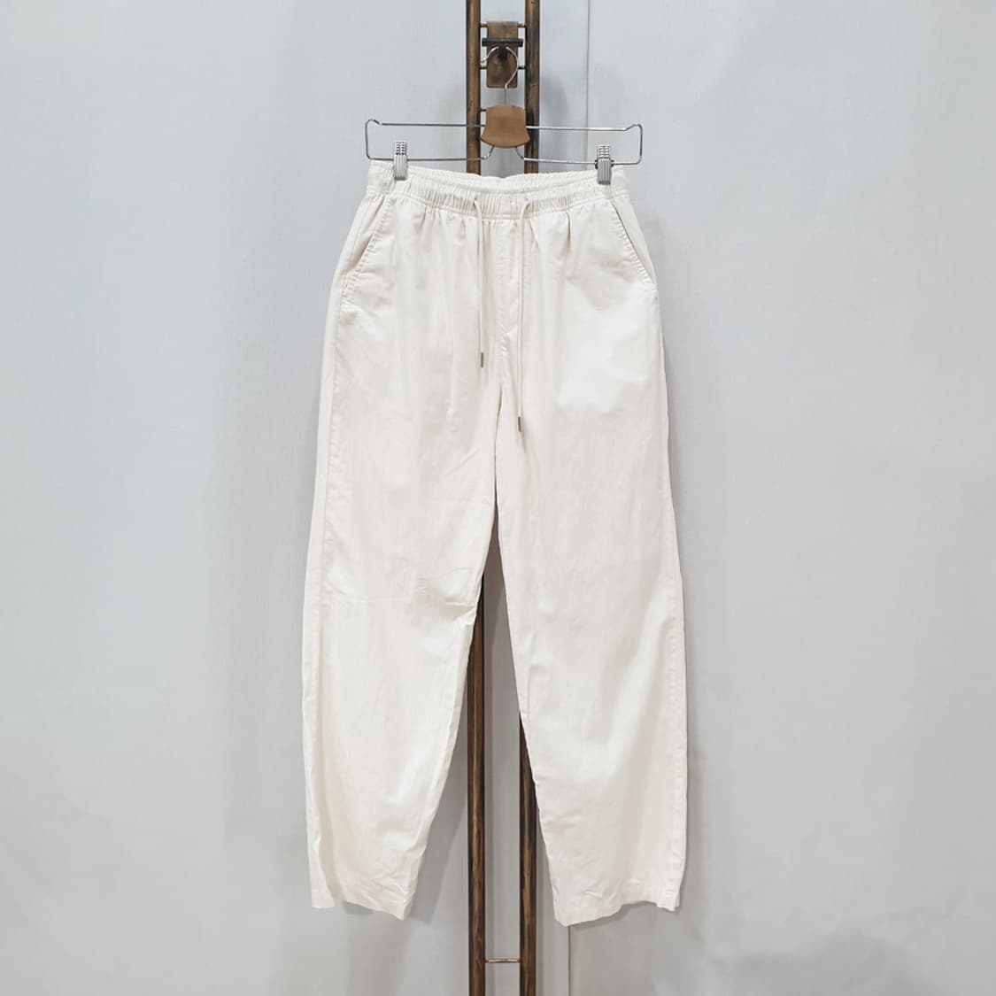 수아레 코튼 세미와이드 밴딩팬츠 바지 (S) 상품이미지1