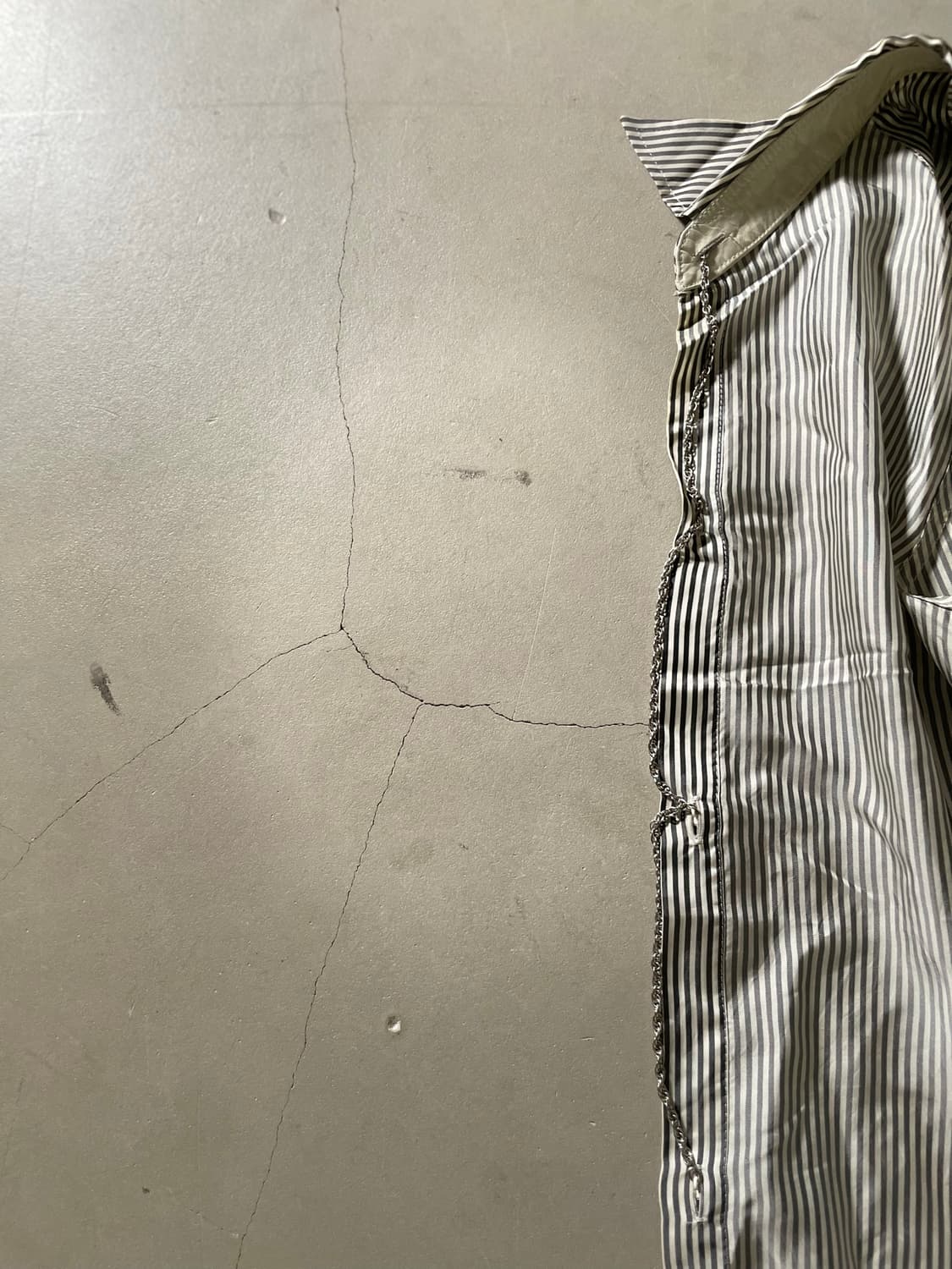 Bark Tannage  Stripe Chain Detail Shirt 상품이미지3