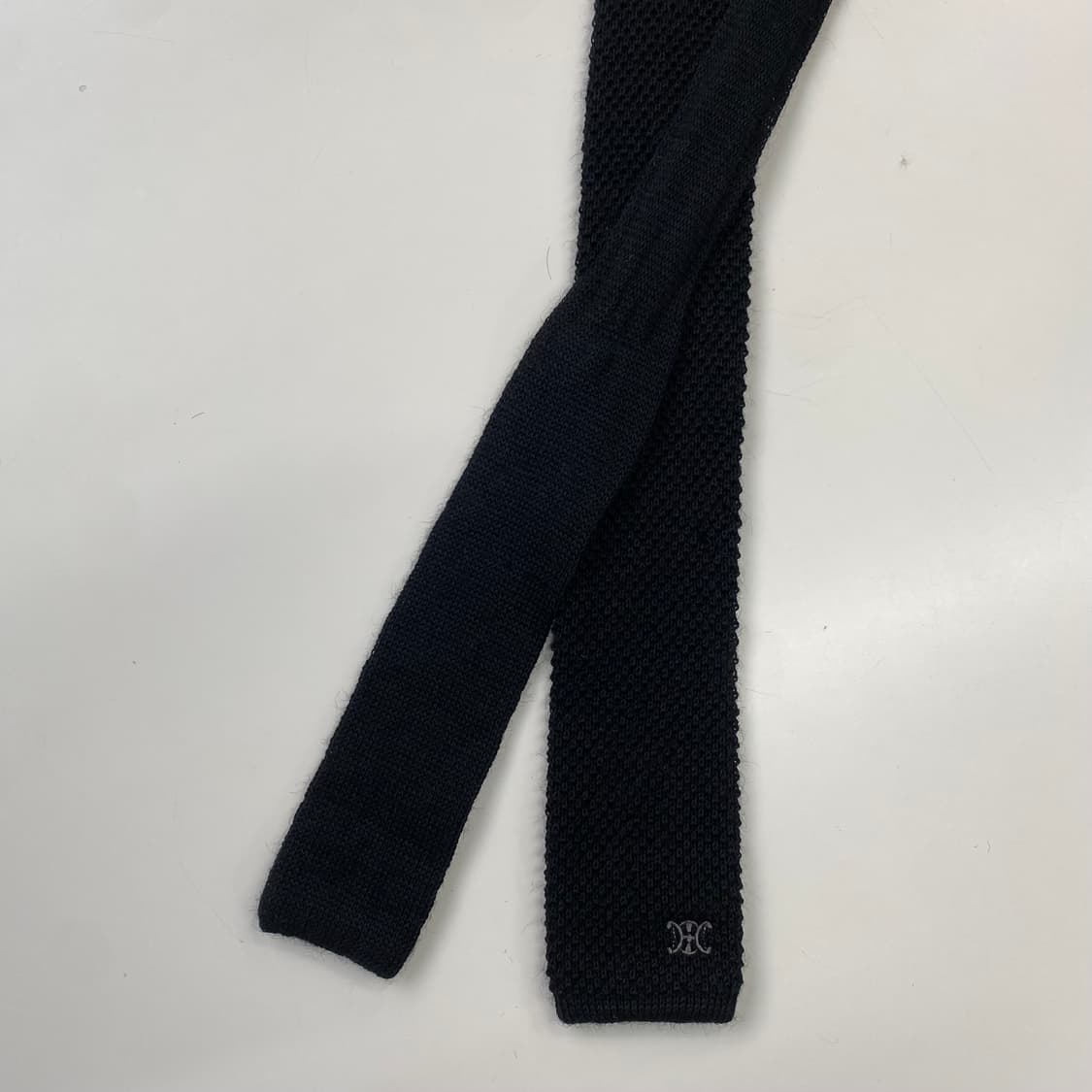 셀린느(celine) 심플로고 정품 명품블랙 니트넥타이 총장127.5cm 상품이미지2