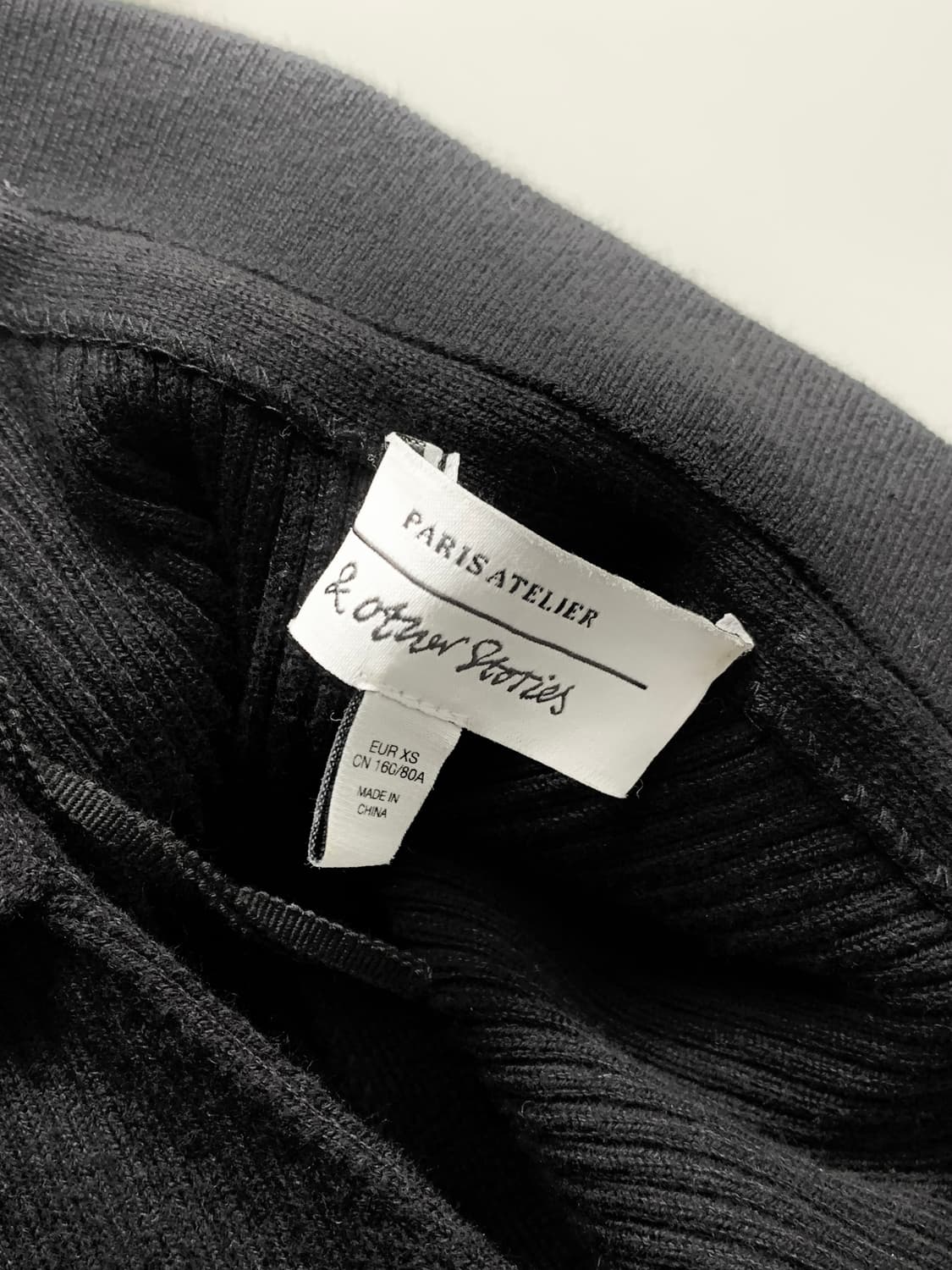 브이카라넥 단추 가디건 상품이미지2