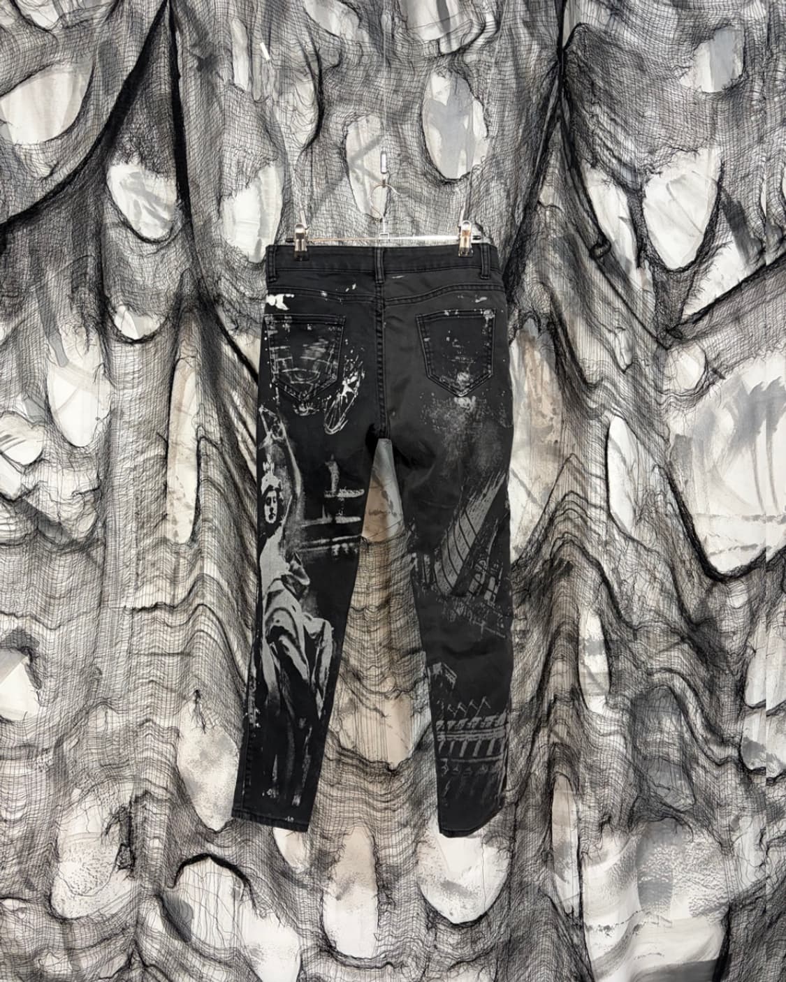 Gothic all over Graphic cubic pants 상품이미지3