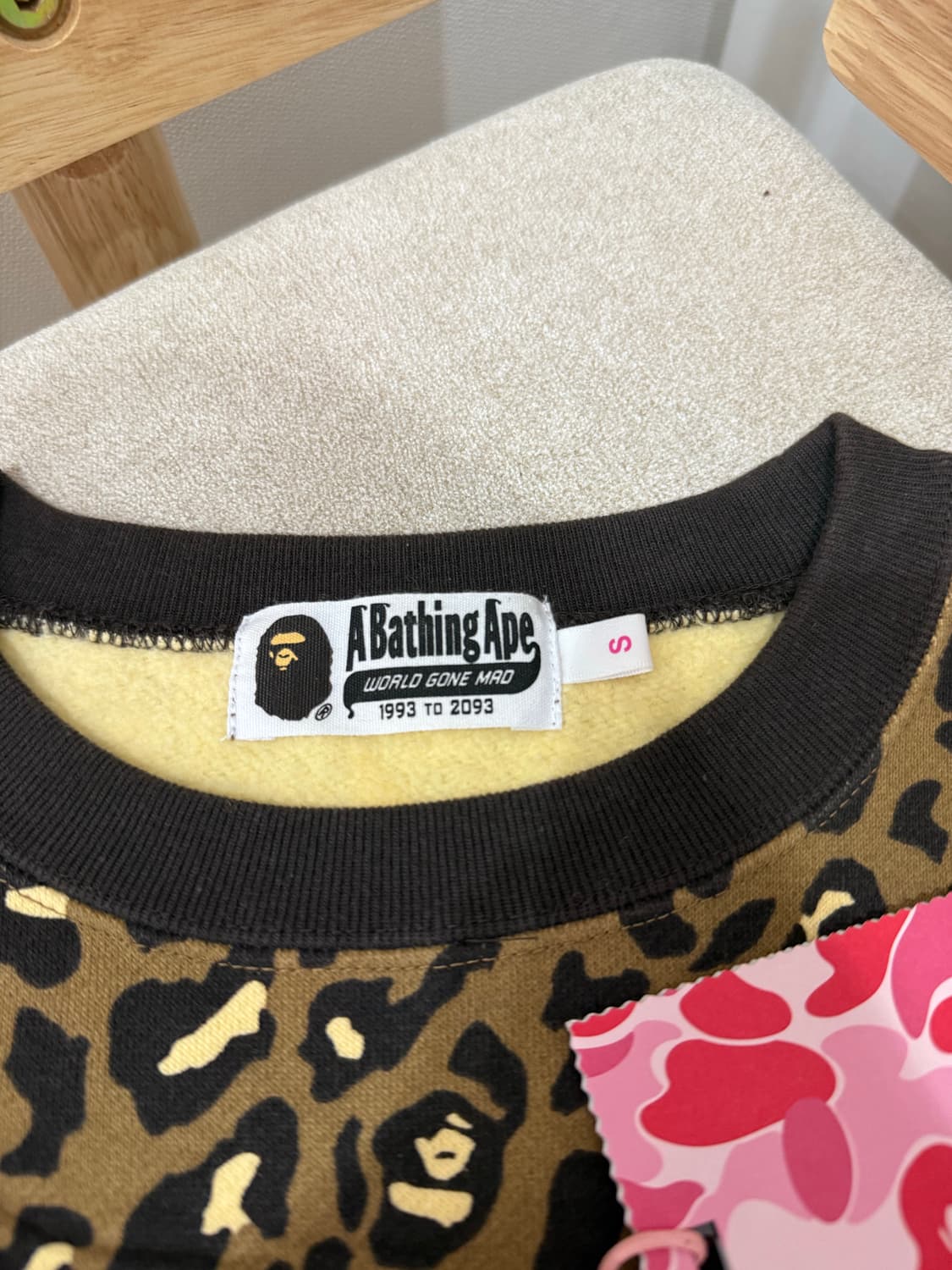 베이프 레오파드 호피 맨투맨 상품이미지3