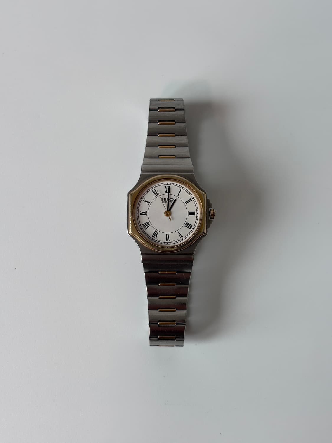 1980s Gold Bezel Roman Ladies Quartz 상품이미지1