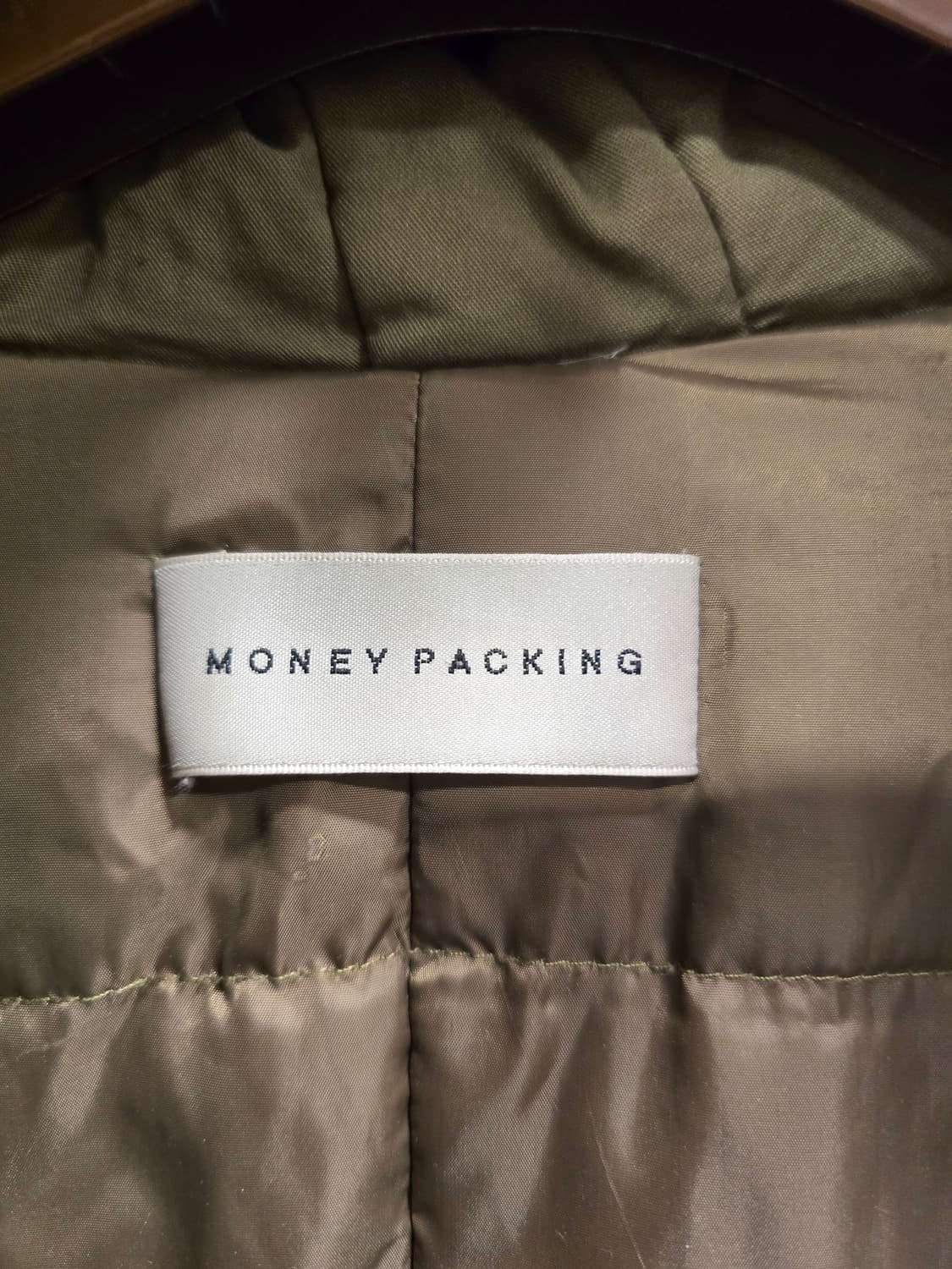 머니패킹 Money Packing 라쿤털 카키 롱패딩 야상 프리사이즈 상품이미지9