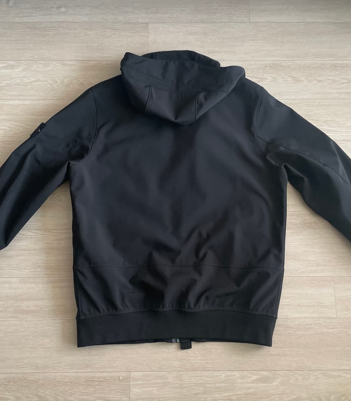 스톤아일랜드 소프트 쉘 후드 자켓 상품이미지2