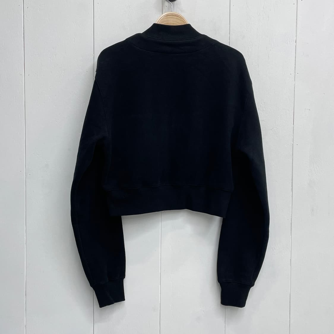 론앤디마리 볼드 로고 자수 투웨이 스웻 크롭 블루종 상품이미지3