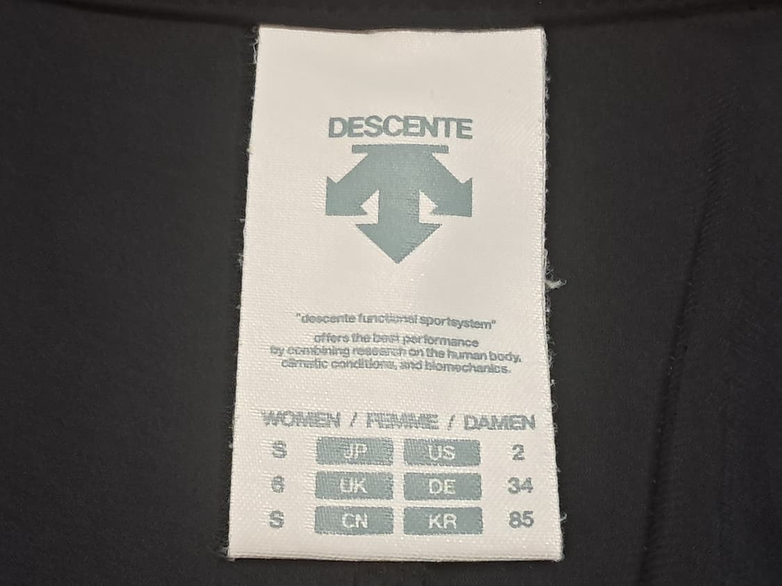 데상트 여성 런닝 자켓 85 상품이미지5