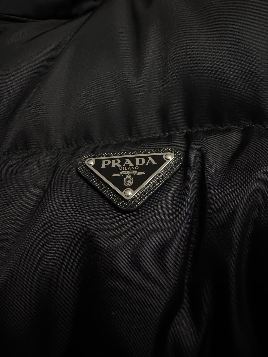 [42] 프라다 리나일론 크롭 패딩 상품이미지7