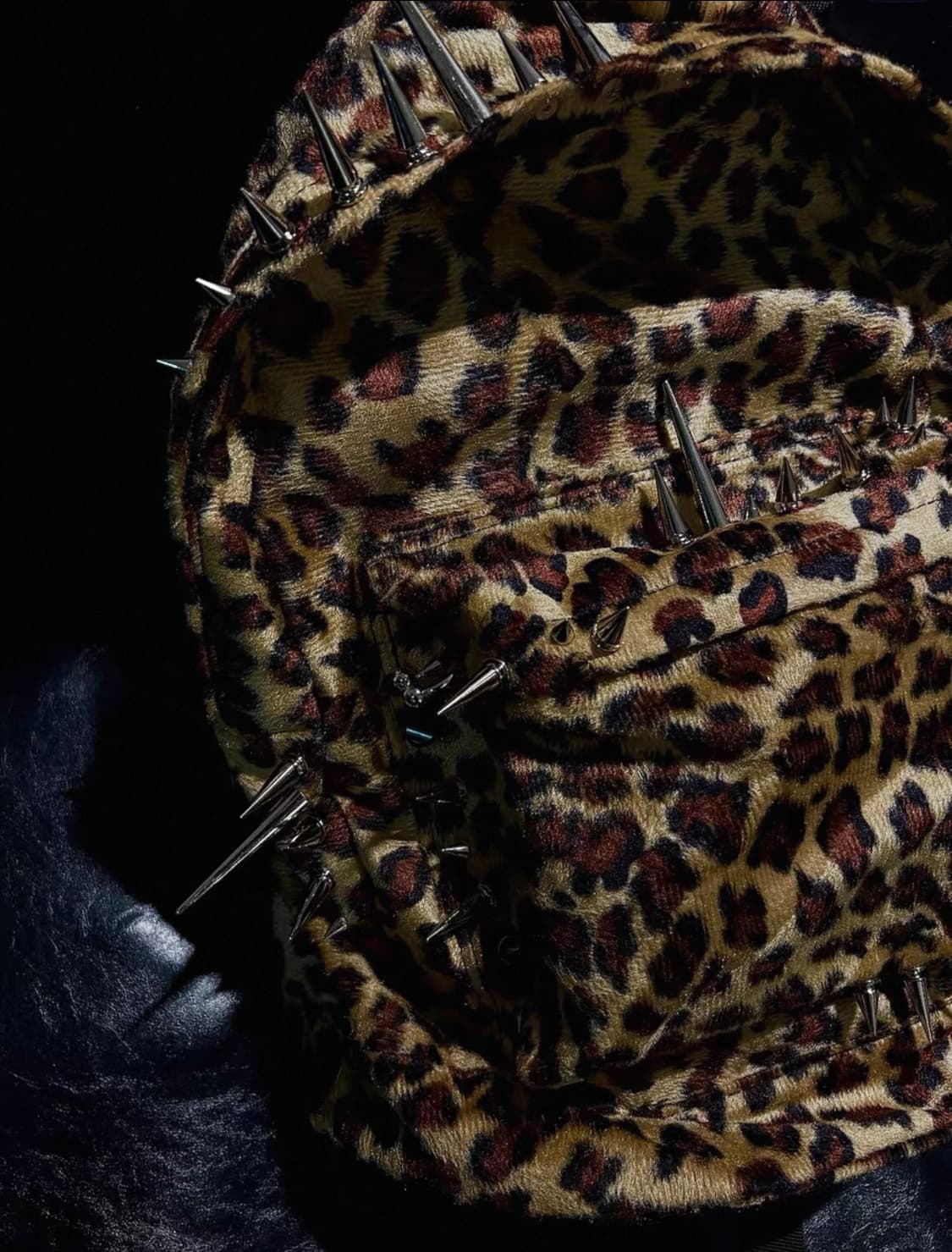 오피움 호피 스파이크 백 상품이미지3