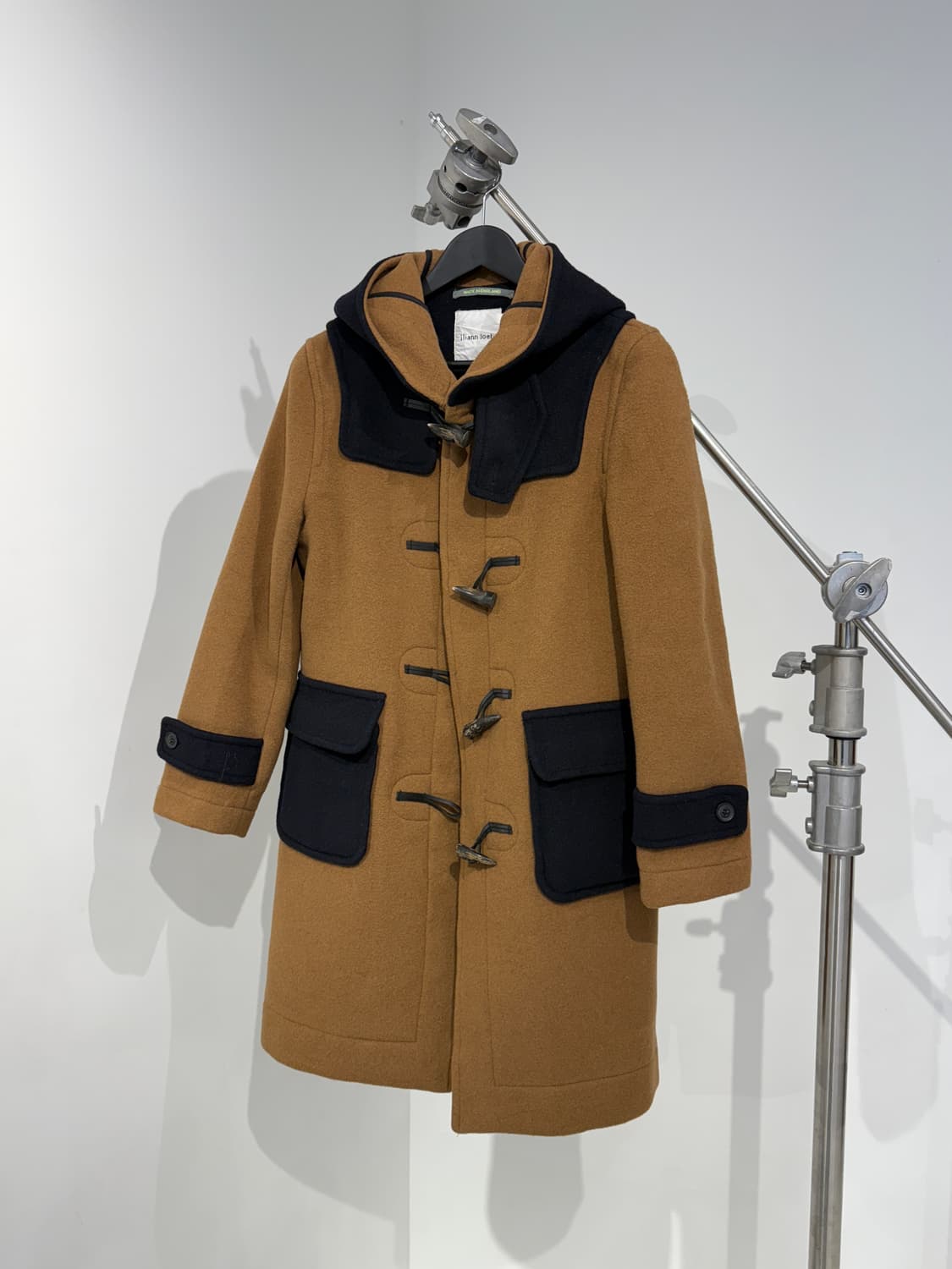 ilian loeb (일리안 로엡) 배색 울 떡볶이 코트  상품이미지1