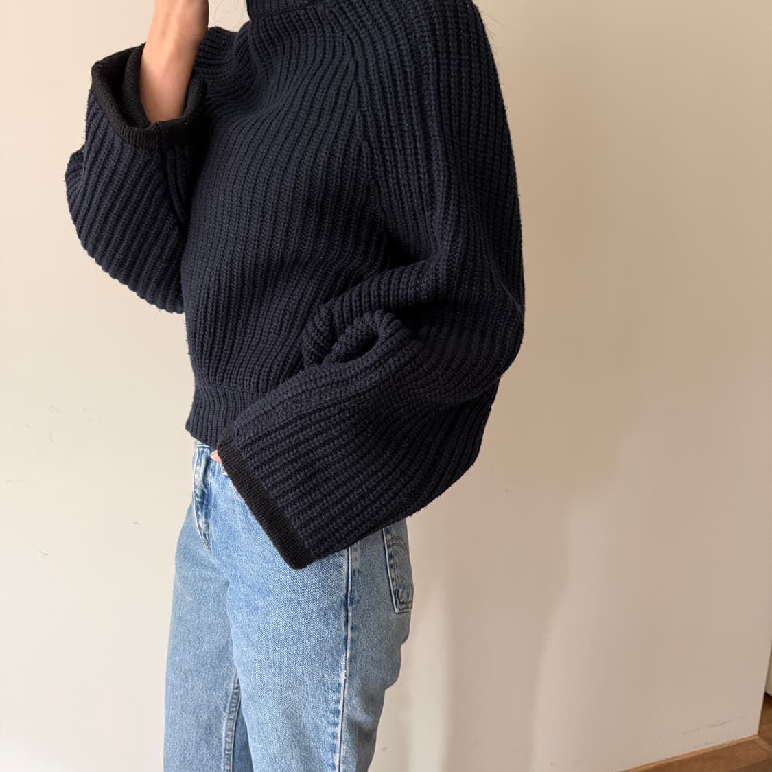 토가 풀라 오버사이징 니트 OS 상품이미지4