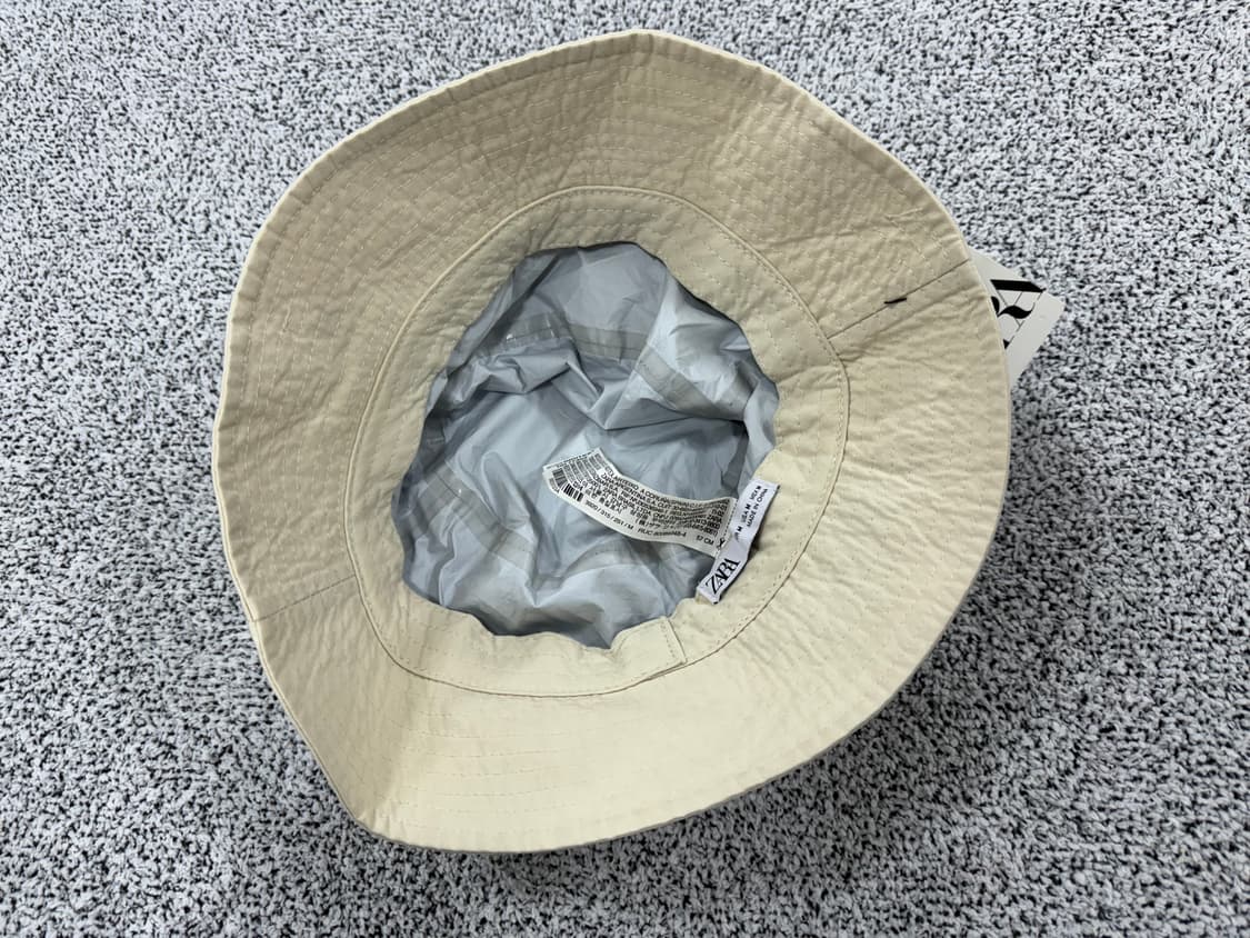 [새상품] 자라 하이테크 버킷햇 상품이미지2