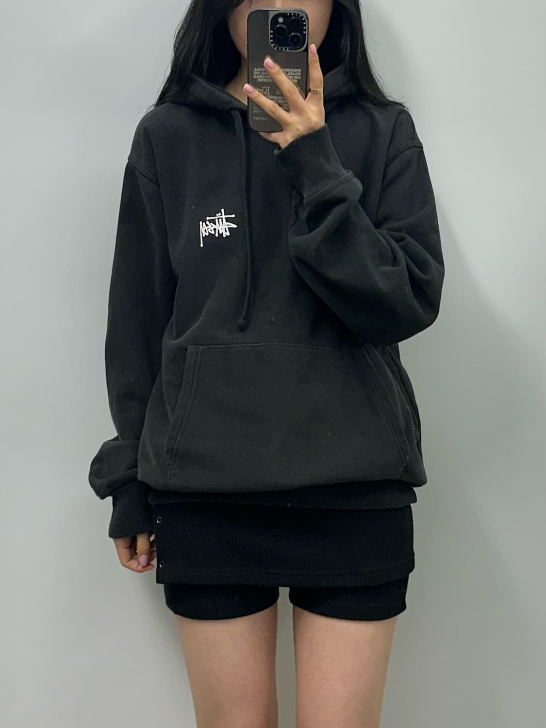 스투시 스탁로고 블랙 후드티  상품이미지1