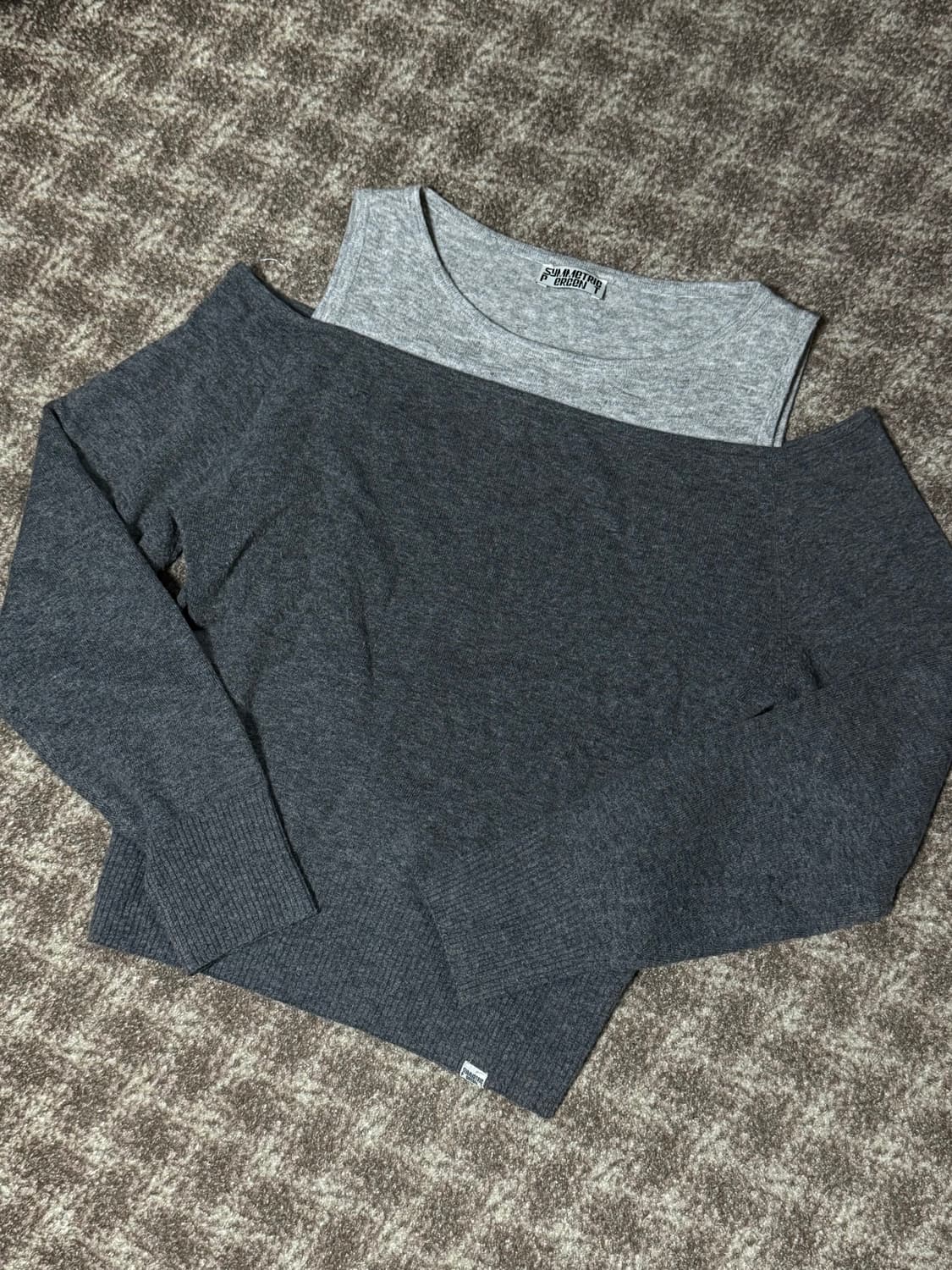 시메트릭퍼센트 오프숄더 니트탑 상품이미지5