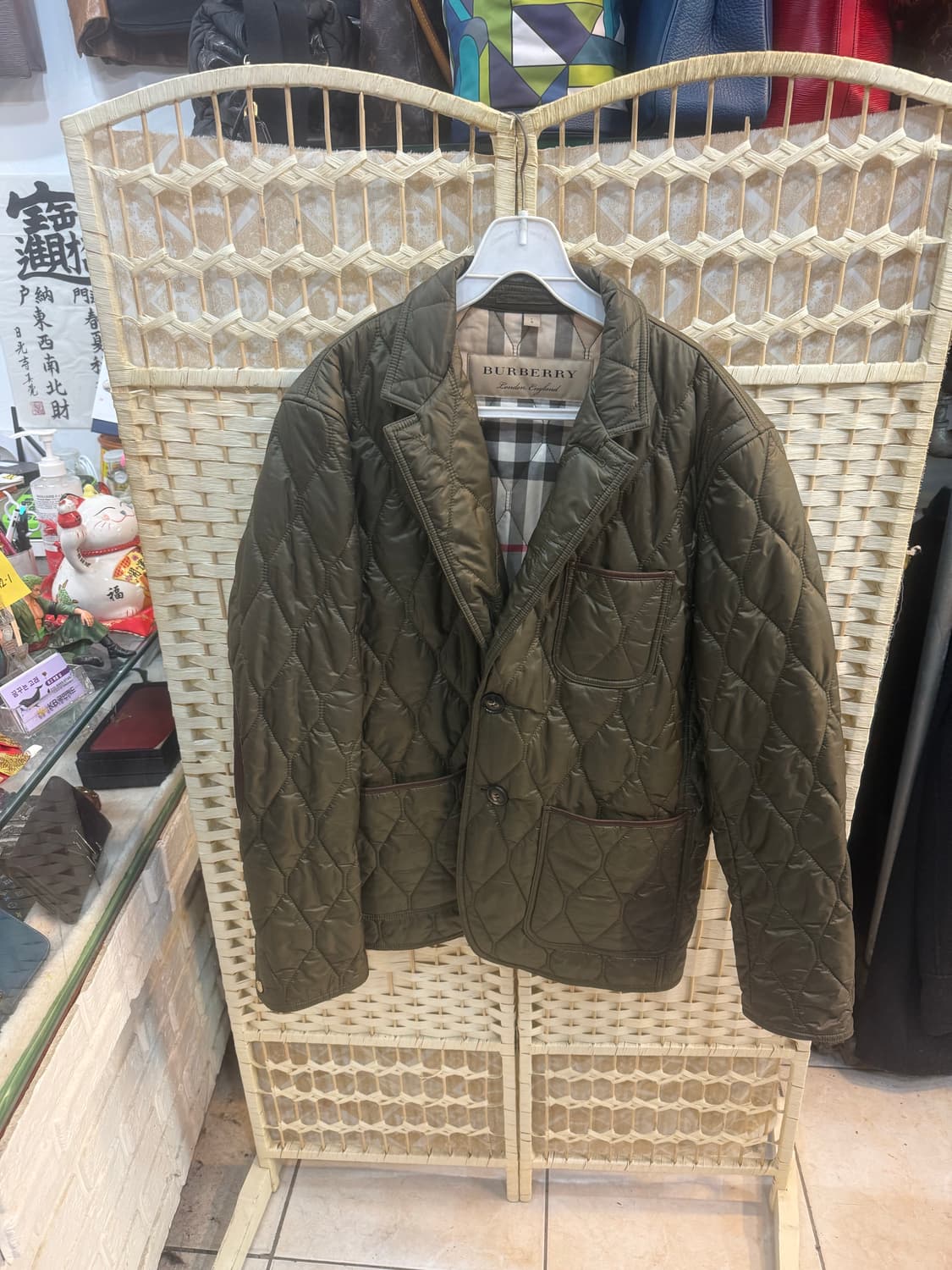 100 정품 버버리 퀄팅자켓 팝니다 상품이미지1