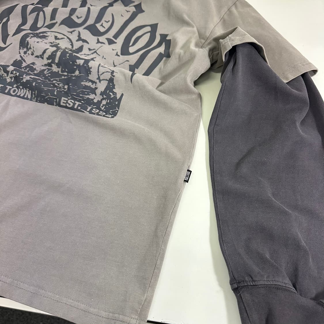 M 트릴리온 빈티지그레이 레이어드 슬리브긴팔티 상품이미지2