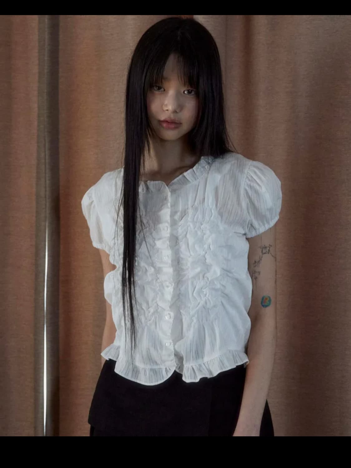 플레어업 사야 프릴 퍼프 반팔 블라우스 틸아이다이 미세키서울 코이세이오 상품이미지1