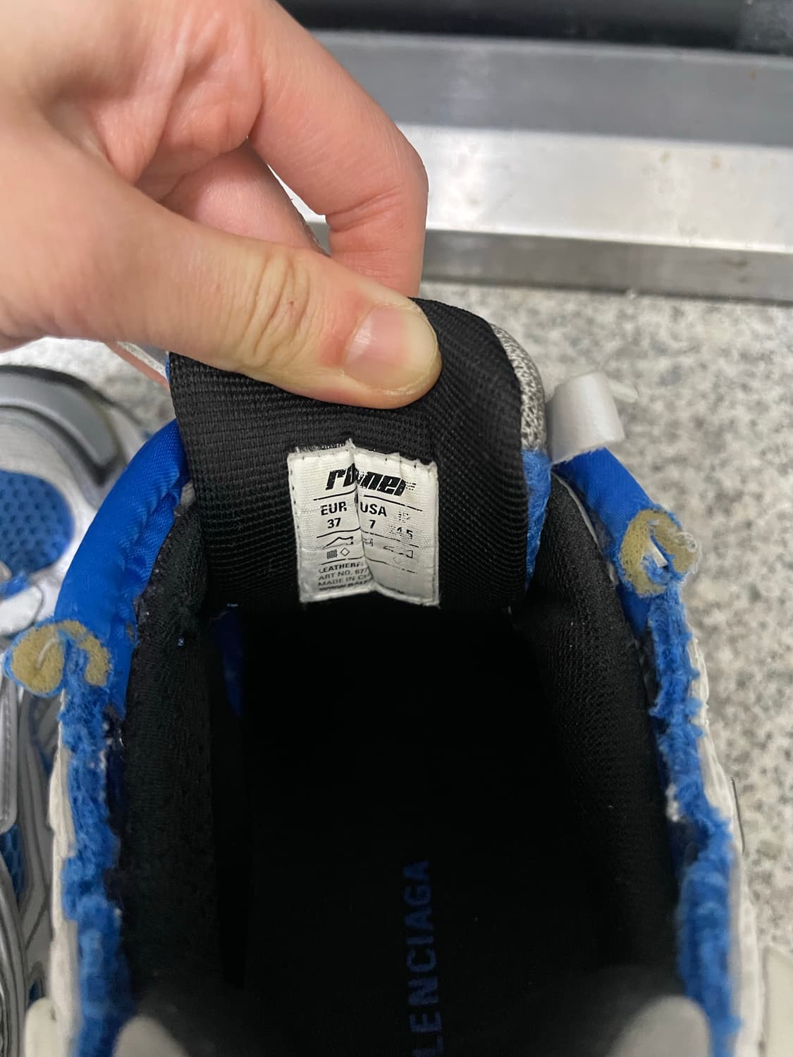 발렌시아가 뉴러너 37 상품이미지6