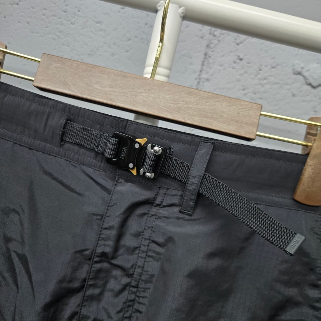 디올 로고패치 버클 버뮤다 반바지 팬츠 상품이미지3