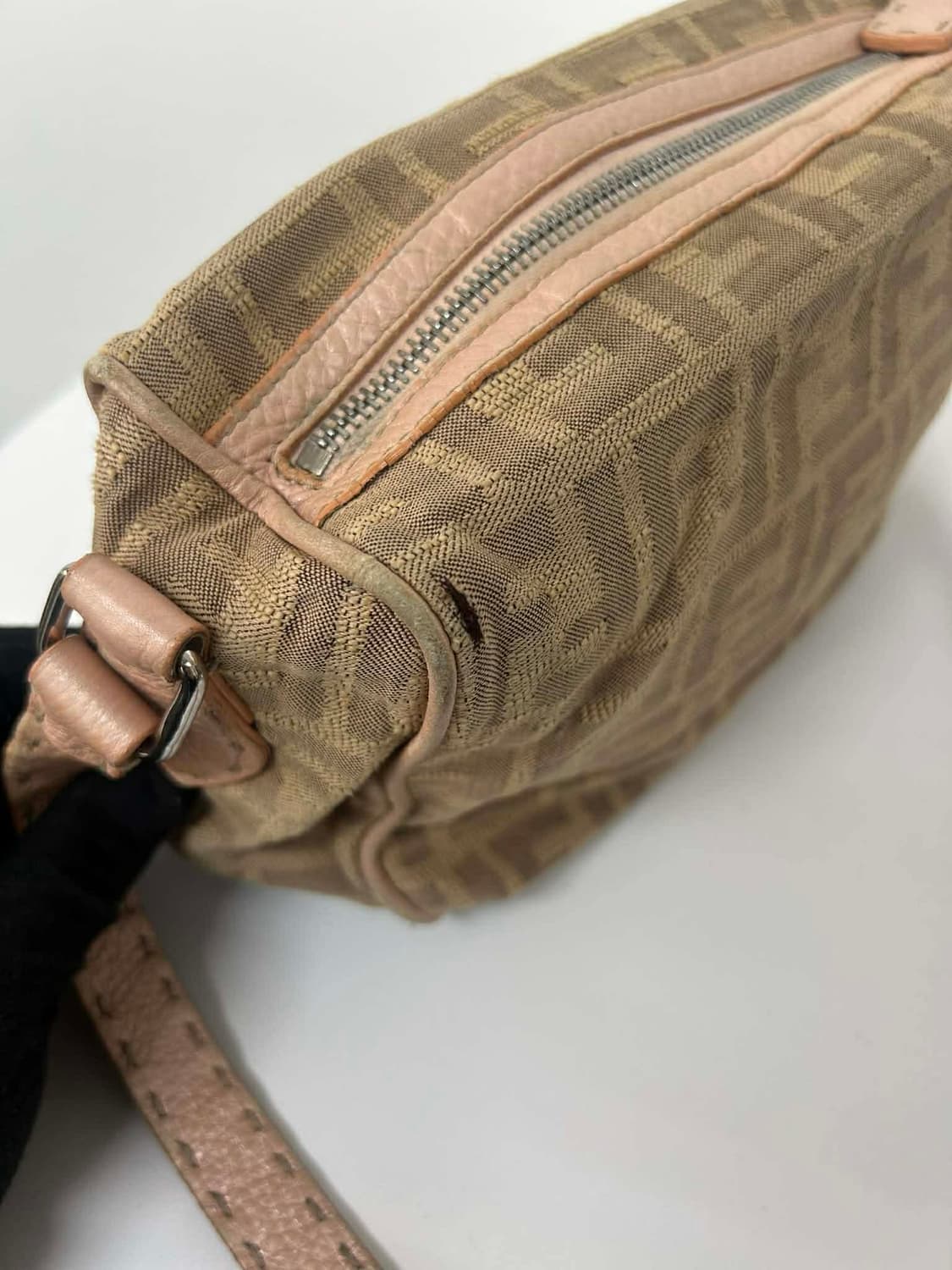 펜디 FF주카 캔버스 미니 크로스 숄더백 상품이미지9