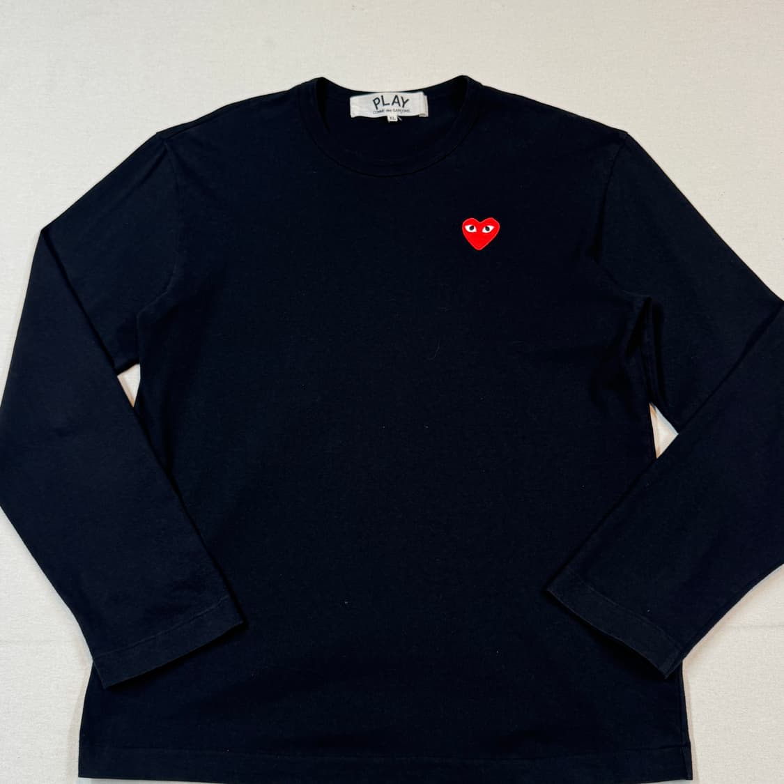 XL) 꼼데가르송 플레이 하트 와펜 롱 슬리브 티셔츠 블랙 상품이미지2