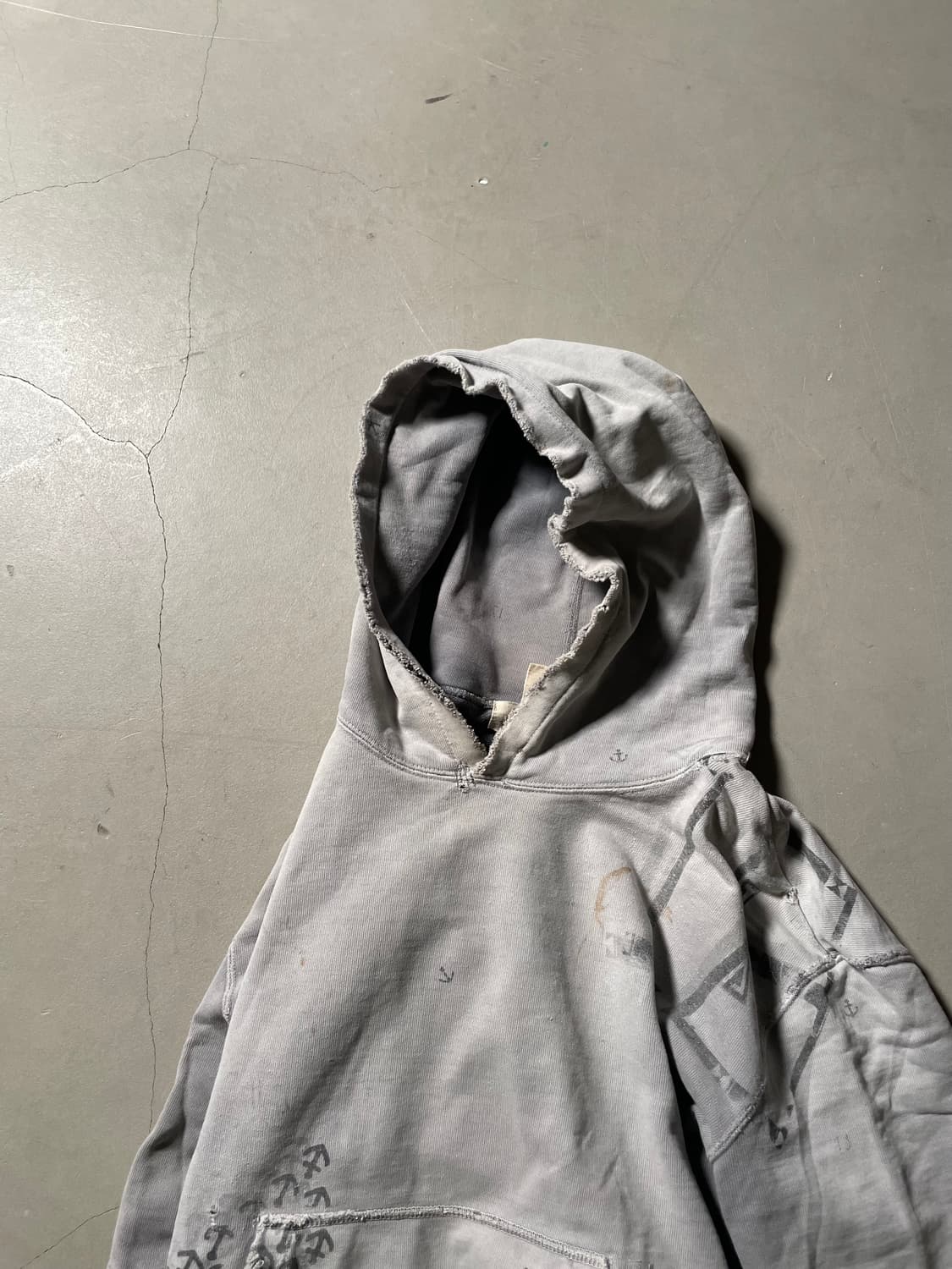 래미 릴리프  Distressed Hoodie tee 상품이미지5