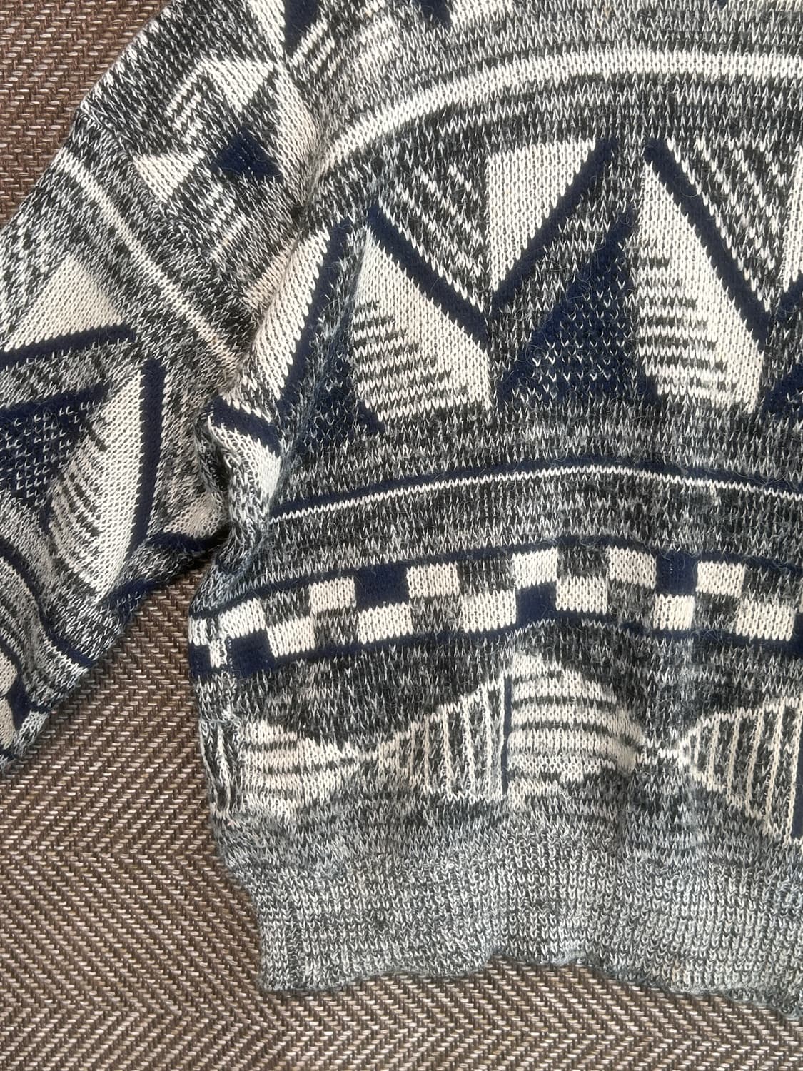 Jolly campa 패턴 니트 상품이미지4