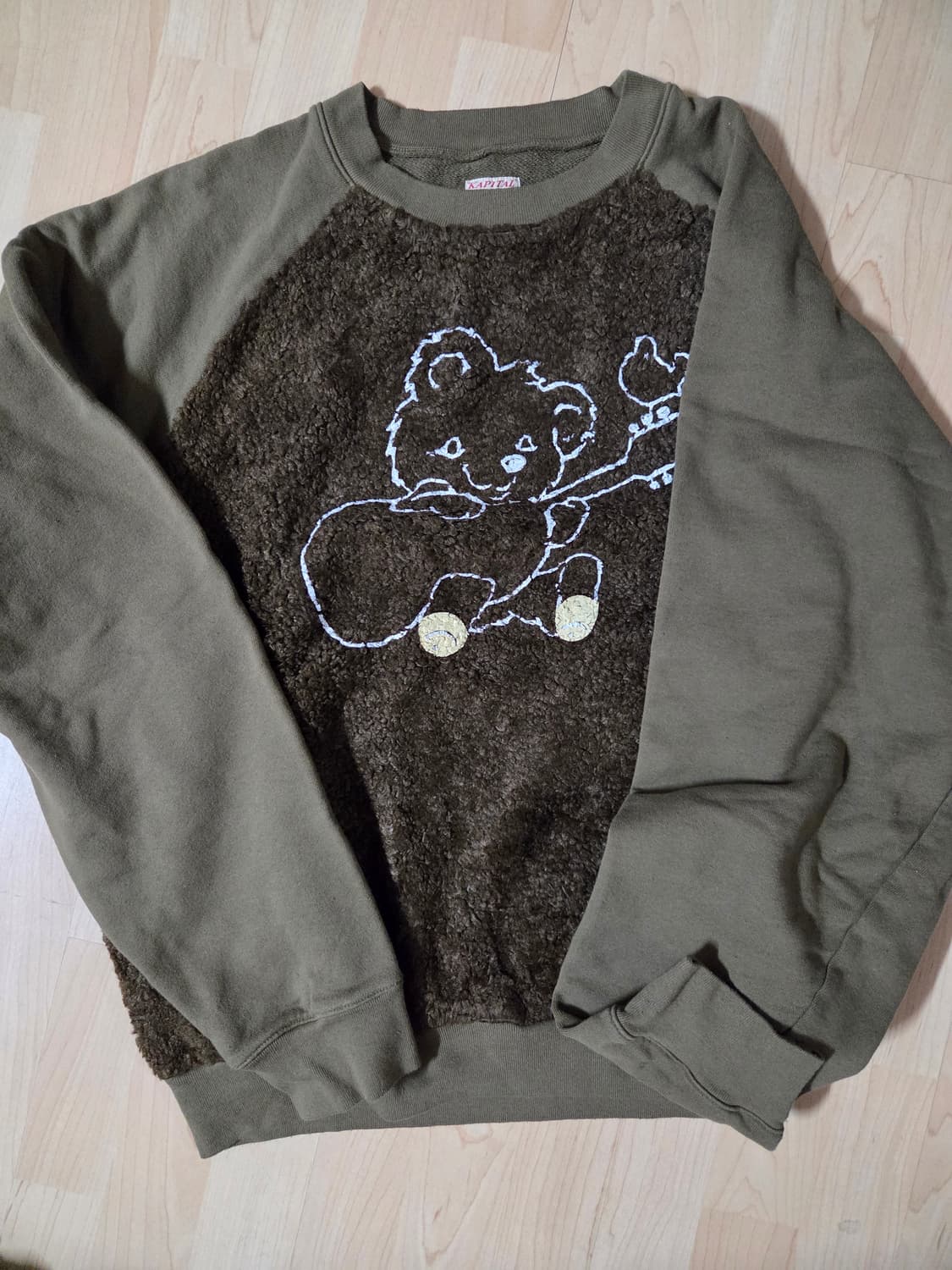 캐피탈 플리스x퍼 그리즐리 스웨트 카키 3사이즈 팔아요 상품이미지2