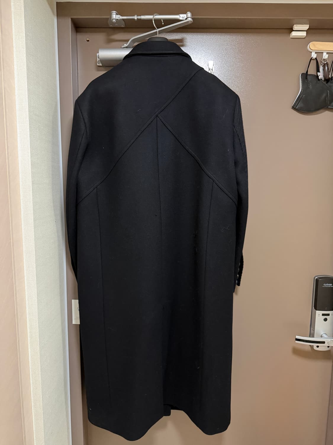 [새상품] 웨이비니스 ASYMMETRY DOUBLE LONG COAT 상품이미지4