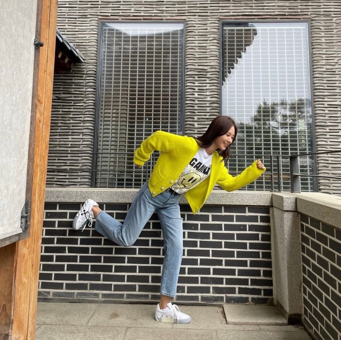 [XS] 가니 이효리 유리 착용 러브 클럽 티셔츠 브라이트 화이트 옐로우 상품이미지5