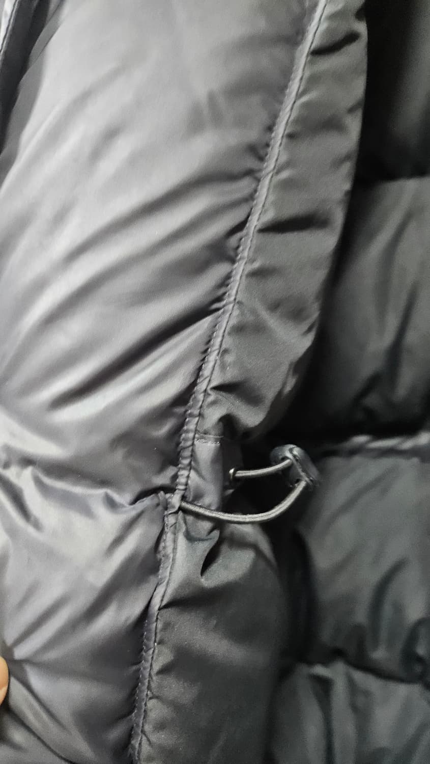 269  리바이스   블랙 패딩  상품이미지5